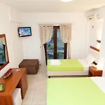 Berdoussis Hotel 2*