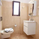 Berdoussis إيلافونيسوس