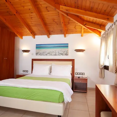 Berdoussis ホテル エラフォニソス