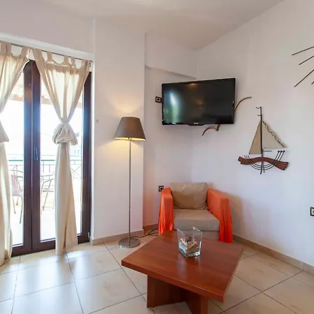 ホテル Berdoussis