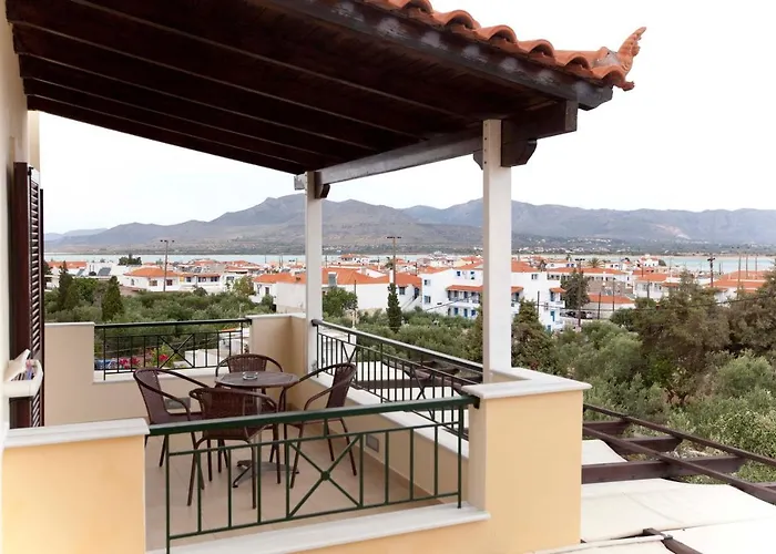 Berdoussis إيلافونيسوس