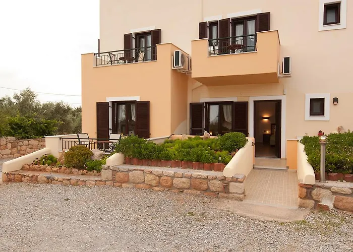 Berdoussis 2* إيلافونيسوس