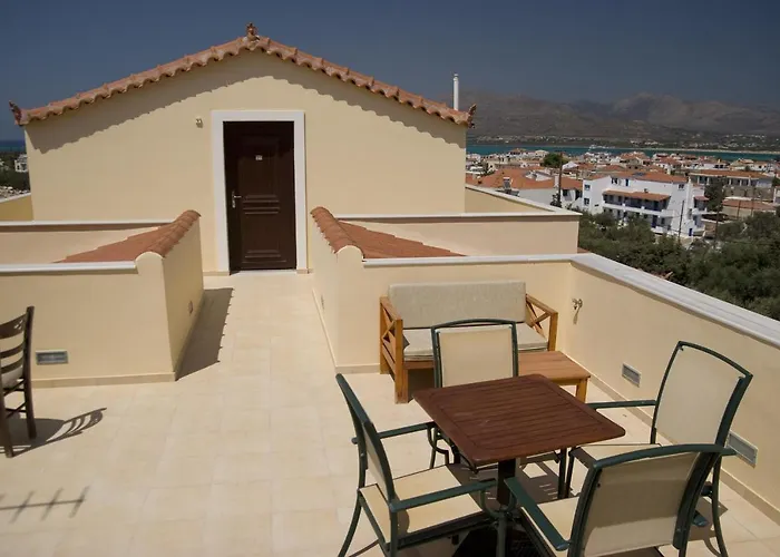 Berdoussis 2* إيلافونيسوس